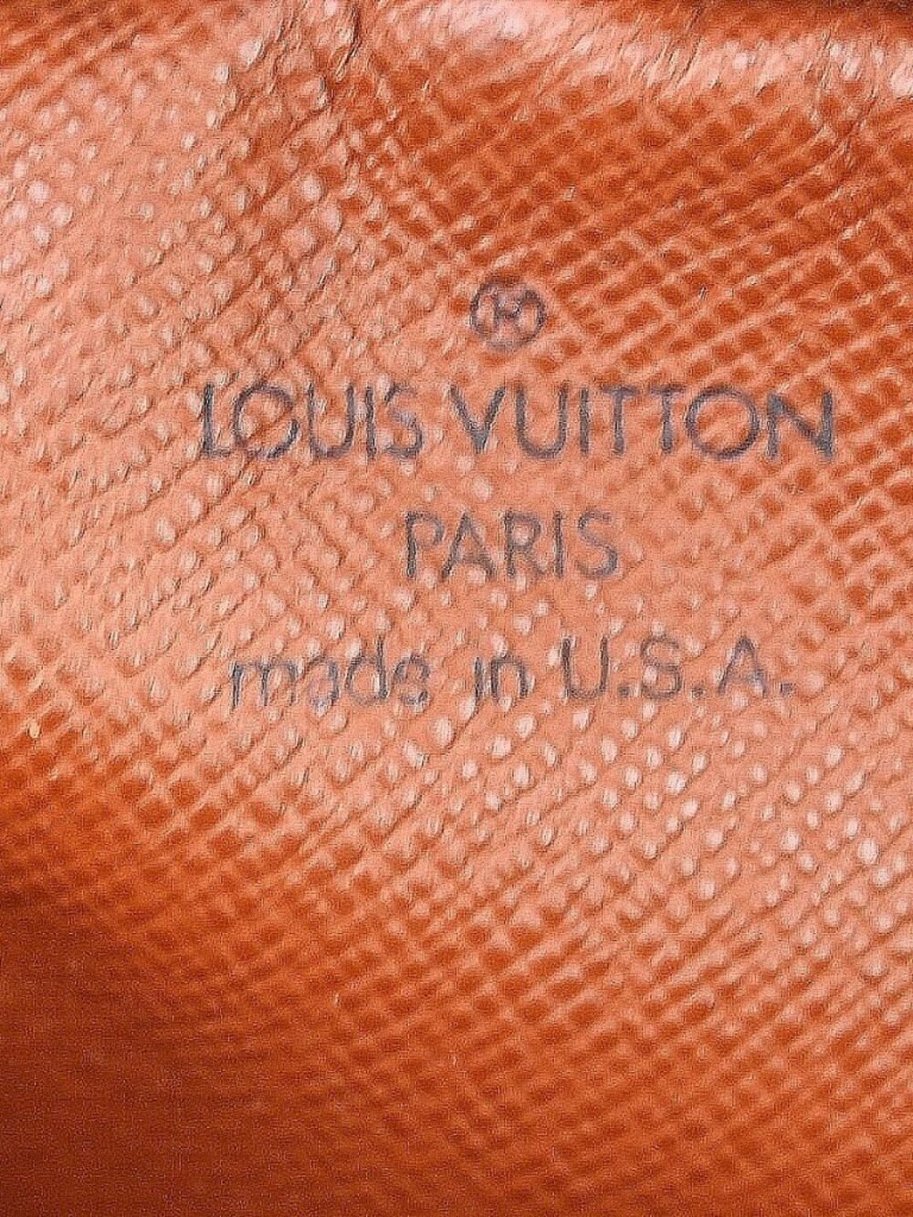 LOUIS VUITTON DANUBE SHOULDER BAG MONOGRAM - Picture 14 of 15